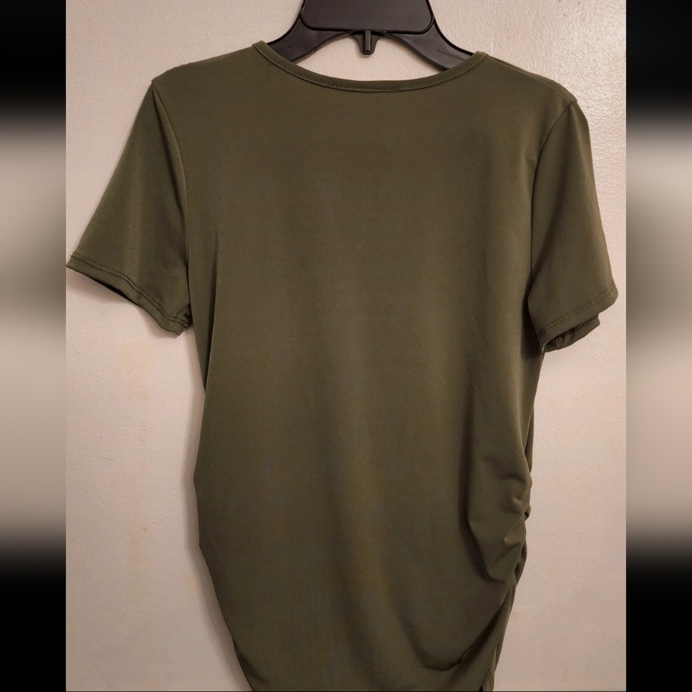 Green Top - Picture 3 of 4